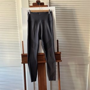 NWT PUMA Forever Luxe Ultra Dry Cell HW Tight Ebony Gray Medium NWT